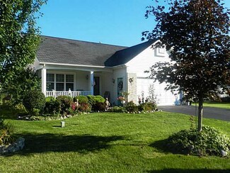 36 Foxtail Ln, North Chili, NY 14514