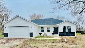 1389 Leon Dr, West Alexandria, OH 45381