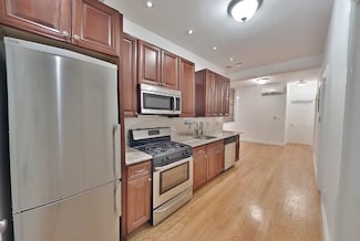 749 9th Ave Unit 206, New York, NY 10019