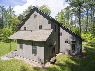 653 Middletown Rd, South Londonderry, VT 05155