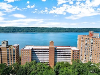 2575 Palisade Ave Unit 2G, Bronx, NY 10463