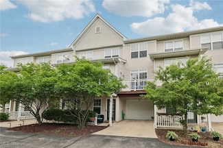 1218 E Chapman Ln Unit 3, Medina, OH 44256