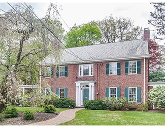 29 Dorset Rd, Waban, MA 02468