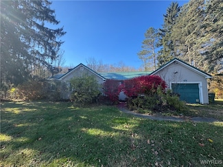 8468 State Rd, Colden, NY 14033