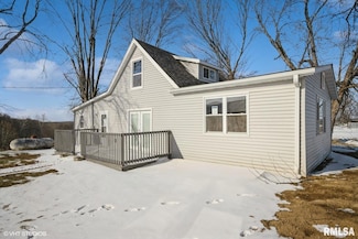 1311 McGlasson Rd, Jacksonville, IL 62650