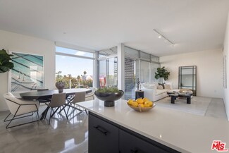 901 Hancock Ave Unit 302, West Hollywood, CA 90069