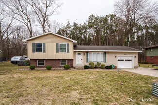 1739 Gaylord Dr, Muskegon, MI 49445