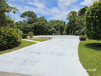 958 NE Dahoon Terrace, Jensen Beach, FL 34957