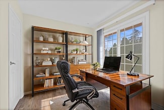 502 Laurel Lake Rd Unit 5, Thiensville, WI 53092