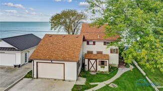9495 W Hollywood Dr, Oak Harbor, OH 43449