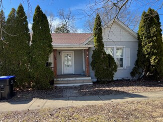 1306 N Lee St, Bloomington, IL 61701