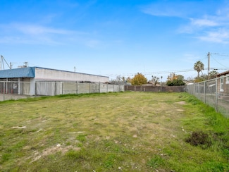 4245 E Belmont Ave, Fresno, CA 93702