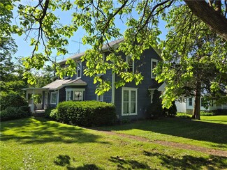 21 Linden St, Livonia, NY 14487