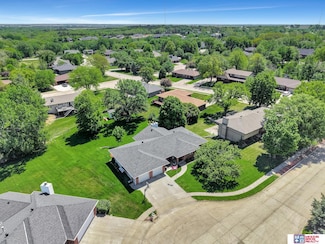 1714 S 14th Circle Dr, Beatrice, NE 68310