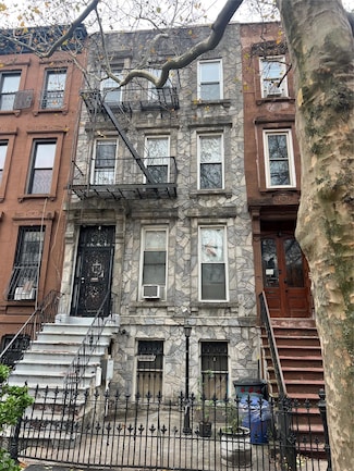 160 Decatur St Unit 4, Brooklyn, NY 11233