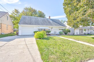 1123 29th St, Rockford, IL 61108