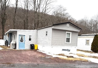 15 Indian Trail, Wind Gap, PA 18091