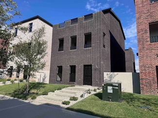 210 Veracruz Dr Unit 202, Laredo, TX 78045