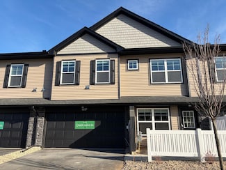 5227 Long Pointe Pass, Woodbury, MN 55129