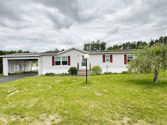 13 Birch St, Epsom, NH 03234