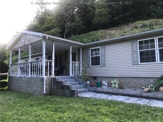 705 Hainer Branch Rd, Chapmanville, WV 25508