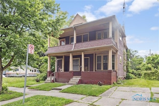 2360 Maplewood Ave, Toledo, OH 43620