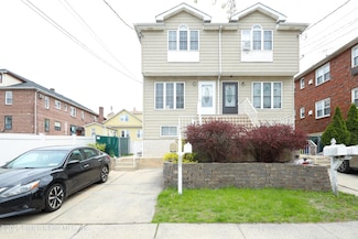 21 Cayuga Ave, Staten Island, NY 10301