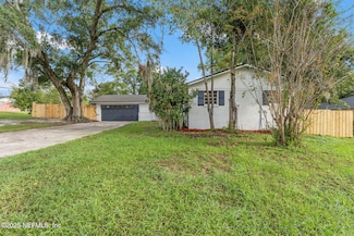 1563 Larhaz Ct, Orange Park, FL 32073