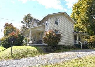 318 N Main St, Hubbard, OH 44425