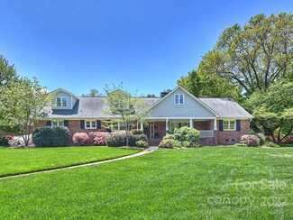 2700 Rothwood Dr, Charlotte, NC 28211