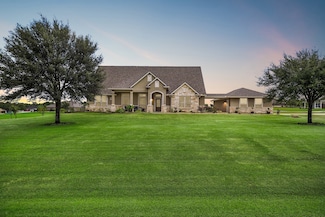 586 Ruby Dr, Bellville, TX 77418