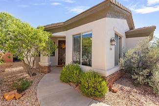 3739 E Crimson Fairway Dr, Washington, UT 84780