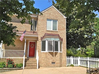 301 Discovery Rd, Virginia Beach, VA 23451
