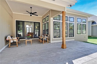 9845 Shady Bend Rd, Lenexa, KS 66227