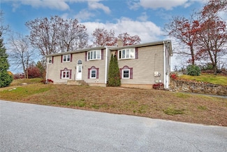 64 Peacedale Rd, Cumberland, RI 02864