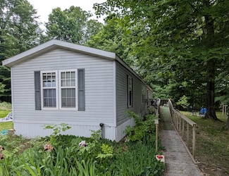 8040 19 Mile Rd, Sand Lake, MI 49343