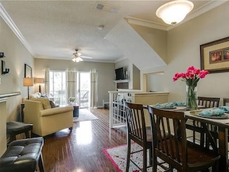 2201 Wolf St Unit 6102, Dallas, TX 75201
