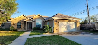 114 Alazan Dr, Eagle Pass, TX 78852