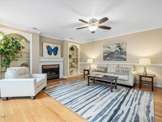 300 Summerwalk Cir Unit 300, Chapel Hill, NC 27517