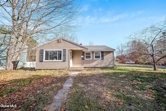 12 Bullard Ave, Queensbury, NY 12804