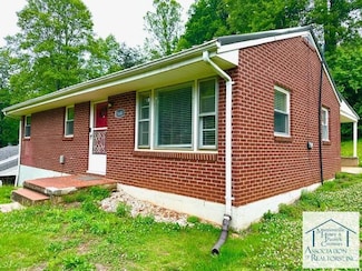 3600 Daniels Creek Rd, Collinsville, VA 24078