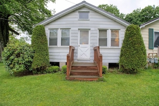 12199 Mantor St, Conneaut Lake, PA 16316