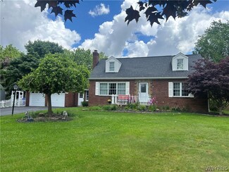 681 Union Rd, West Seneca, NY 14224