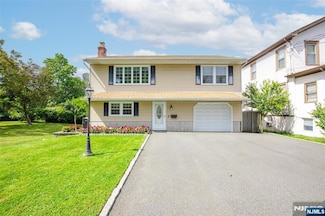 215 Fulton St, Boonton, NJ 07005