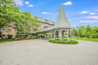 5125 Blodgett Ave Unit 418T, Downers Grove, IL 60515