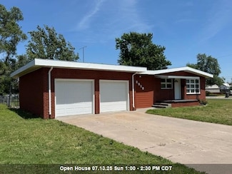 2910 Quivira Ave, Great Bend, KS 67530