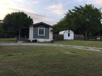 279344 Cottonwood Rd, Comanche, OK 73529