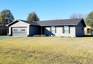 202 W Whitewright Rd, Savoy, TX 75479