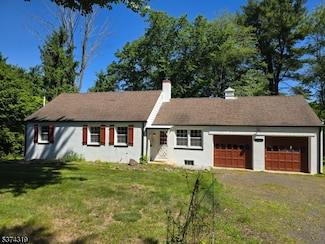 3462 Valley Rd, Basking Ridge, NJ 07920