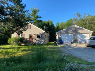 193 Frost St, Lincoln, ME 04457
